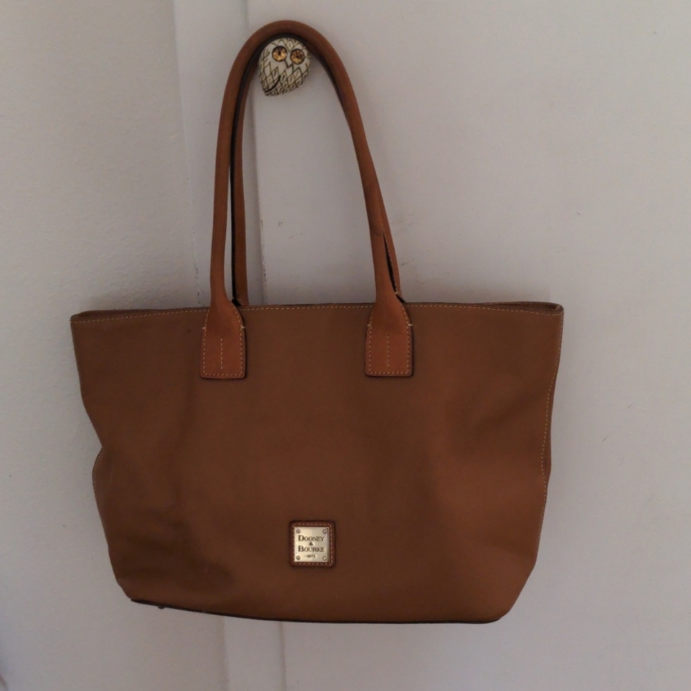 Dooney Bourke Medium Russell Tote